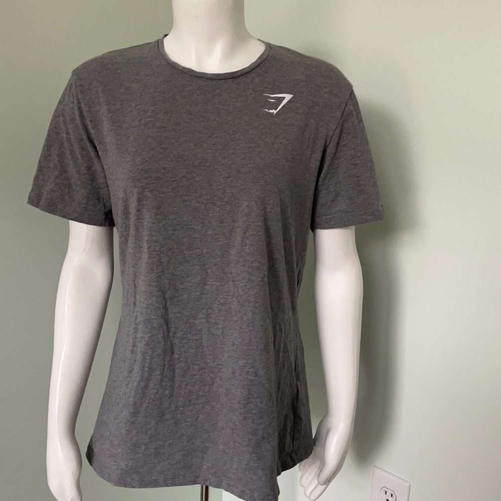 Gymshark gray short sleeve tee shirt